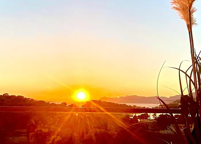 Апартаменти Luxury Sea View With Pool *