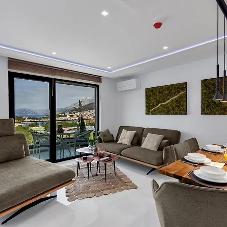 Luxury Sea View With Pool Apartment Makarska