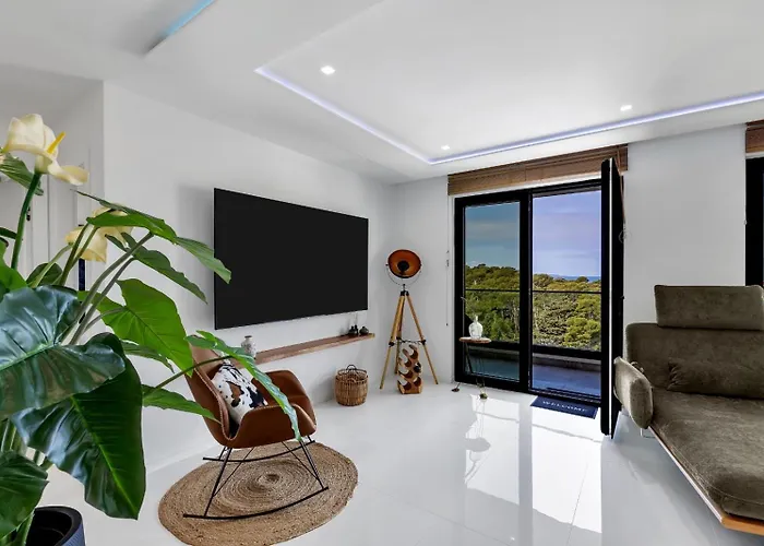 Luxury Sea View With Pool Apartman