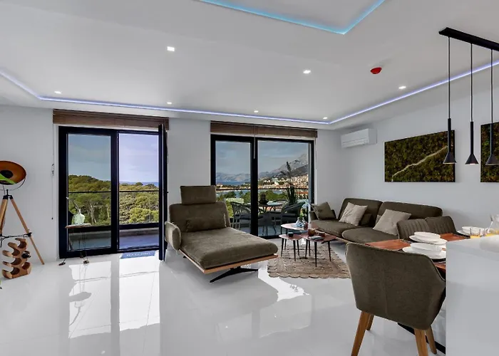 Luxury Sea View With Pool Apartman *